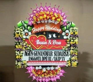 Bunga papan pernikahan