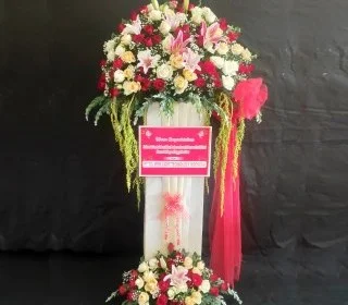 standing florwer florist indonesia 1